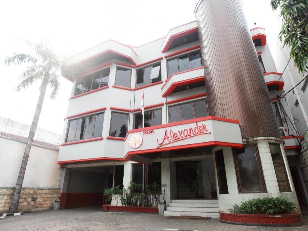 Alexander Hotel Tegal Luaran gambar